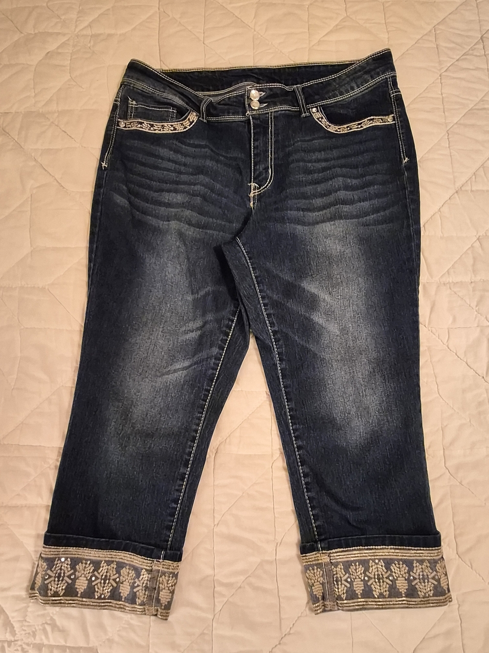 Faded Glory High Rise Embroidered Capris - Size 18W